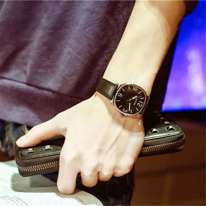 

2018 New Eyki Branded Watch Unisex Bronze Vintage Watch Quartz Clock Luminous Wristwatch Retro Leather Strap Couple Watches