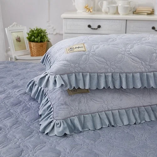 pink and grey fleece bedding