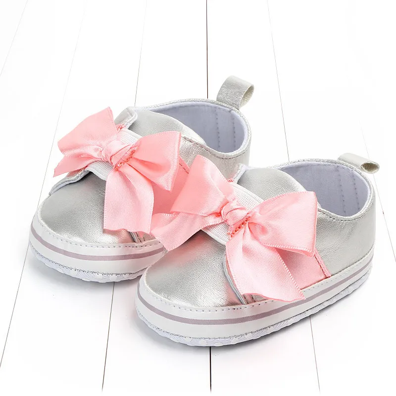 Baby Girls Sneakers Mary Jane Flower Baby Shoes PU Leather Baby Moccasins Gold Bow Girls First Walker Toddler Shoes Hot Selling