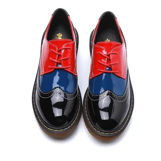 

Brogue shoes woman mixed color flats carving shoes lace up British style lady shoes preppy style students shoes japanned leather