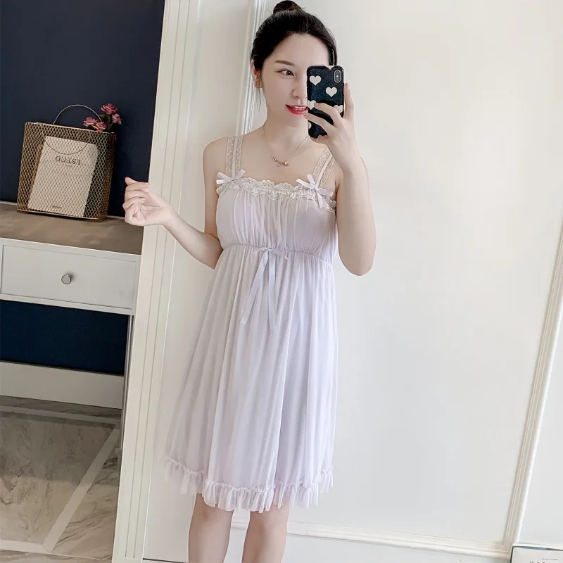 Lovely Retro Women Nightdress Lace Spaghetti Strap Princess Style Nightwear - Цвет: Violet