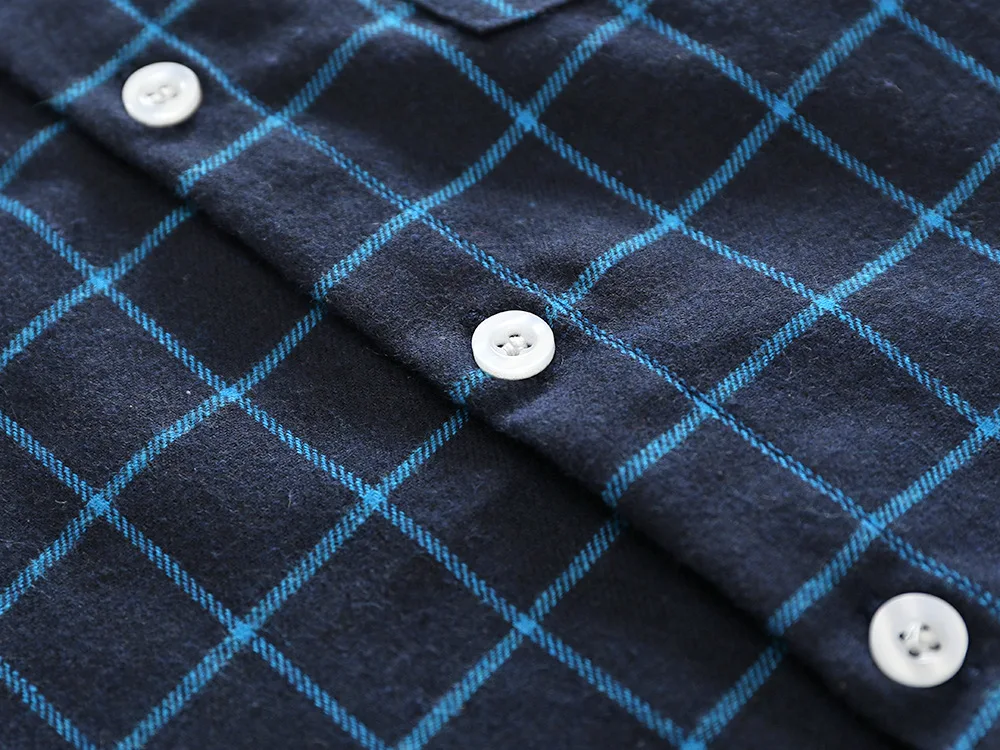 5791141942_2068599042