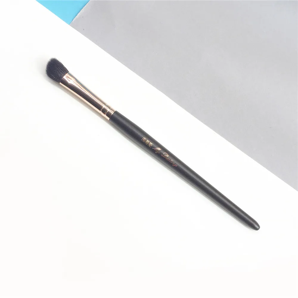 MyDestiny 029 Angled Eyeshadow Brush _ 1