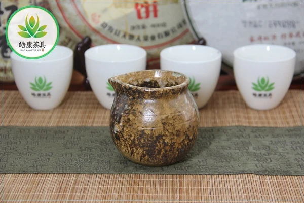 

Chinese kung fu tea set chahai The bowl of unselfishness 140 ml