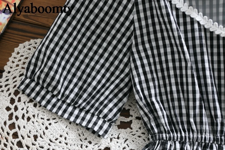 Летнее женское платье в клетку японском консервативном стиле с двойным слоем