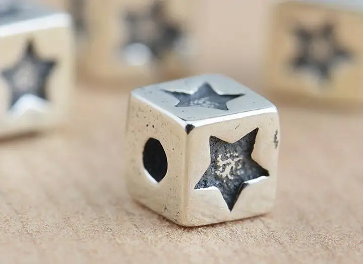 silver-beads003d