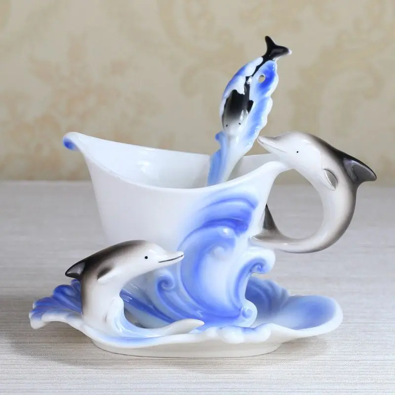 

3D Creative Mug 160ml Dolphins Mugs Porcelain Colored Enamel Coffee Cups Gift Creative Milk Cup Animal with Saucer and Spoon