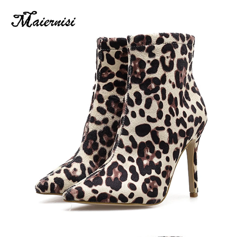 

MAIERNISI Leopard Chelsea Boos Women Round Toe Sexy Mid-Calf Boots for Women Med Thin High Heel Women Winter Shoes