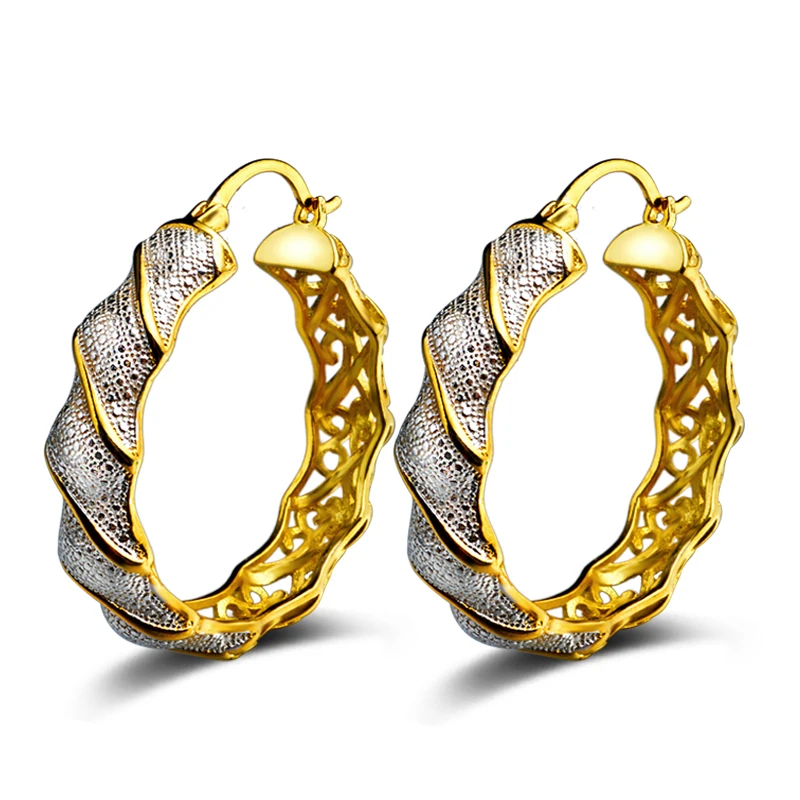 

Luxury Gold Circle Carve Flower Hoop Earrings for Women Cool Piercing Ear Accessories Female Ear Accessories