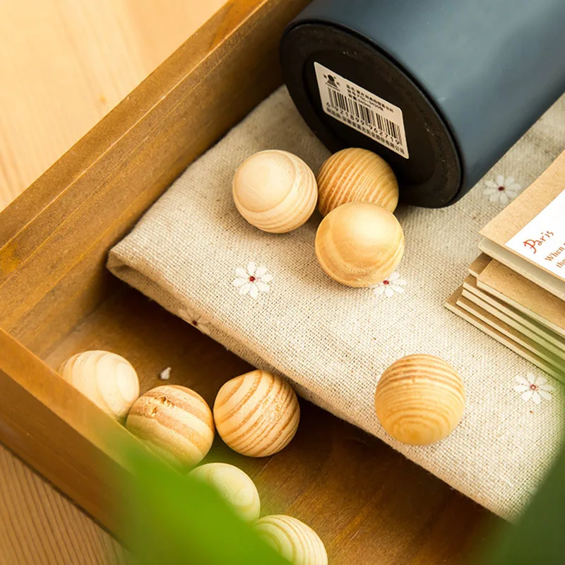 

5Pcs/bag Wooden Mothballs Wardrobe Moth Repellent Prevent Mildew Moisture Proof Fragrant Wood Ball Pest Control Drop Shipping