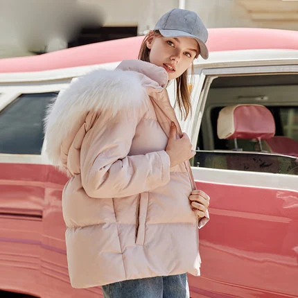 Женское розовое пуховое пальто, Зимняя Толстая теплая куртка на утином пуху 90%, Женская куртка из натурального меха енота с капюшоном, модная NPI 81022C - Цвет: Розовый