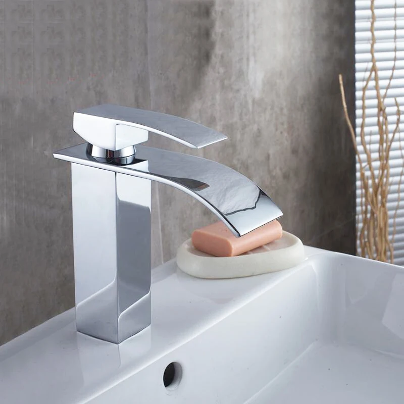 

Chrome Plated Brass Material Deck Mounted Cold & Hot Water of Wash Basin Faucet