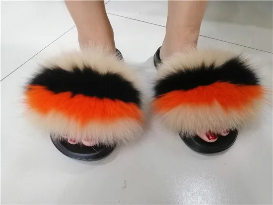 COOLSA Hot Women's Striped Plush Fur Slippers Super Fluffy Furry Fox Fur Slides Travel Quick Drying Beach Flip Flops Plus Size - Цвет: as picture shows