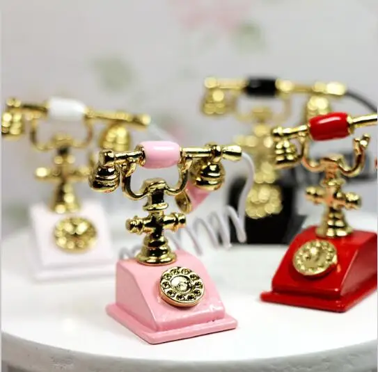 

1/12 Miniature Metal Retro Phone Vintage Telephone House Decoration Accessories Furniture Toys for Children Gift