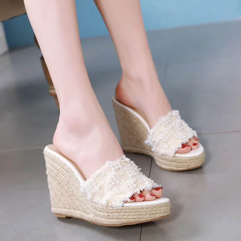 

Female Low New 2019 Beach Slippers Water Summer Ladies Leather Rubber Clogs Platform Slides Sandal Wedge Heel Sandals Male