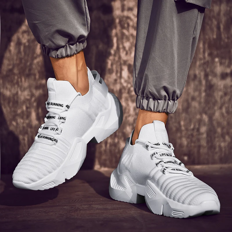Najtaniej 2019 najnowszy stylowy cztery pory roku buty do biegania dla mężczyzn wysokiej jakości białe trampki Lace Up lekkie oddychające buty do chodzenia
