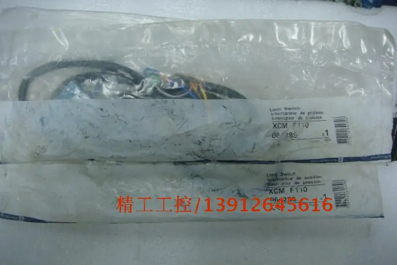 

[SA] brand new original authentic travel switch limit switch F110 XCM spot 2 Physical Map --2PCS/LOT