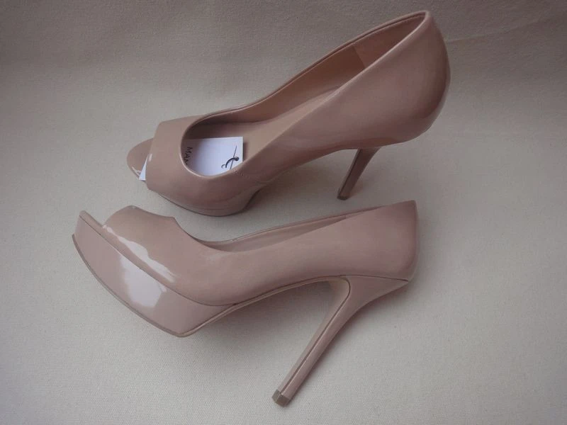 mng heels