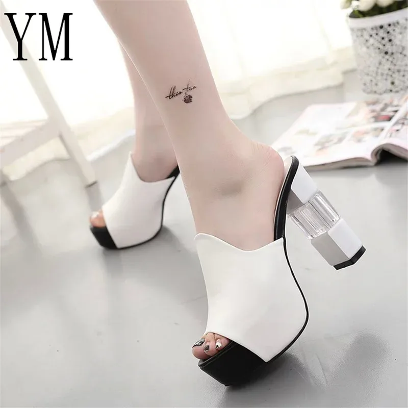 018 Sexy Summer Women Elegant Red High Heel Sandals Peep Toe Platform Shoes Crystal Chunky Heel Shoes Lady Thick Heel Fashion 40