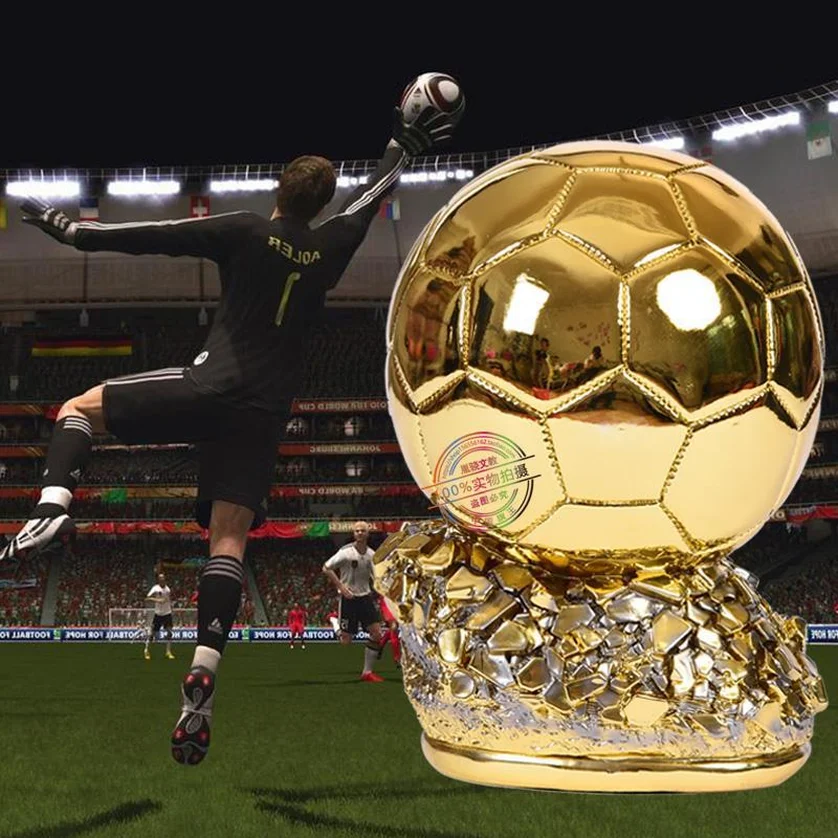 

Mini Ballon d'Or Trophy 15cm Duplicate 2018 France Football Magazine Best Player Resin Gold Ball Cup Soccer Fans Souvenirs Gifts