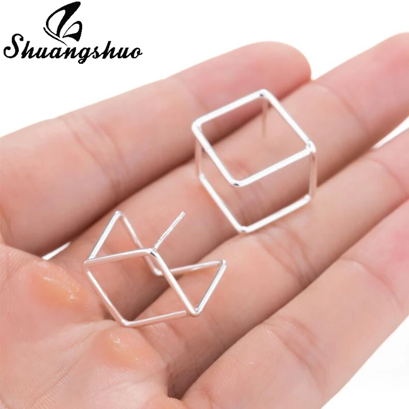 

Shuangshuo Minimalist Korean Style 3D Cube Stud Earrings For Women Chic Girls Earrings Bijoux Studs Fashion Woman Earrings 2018