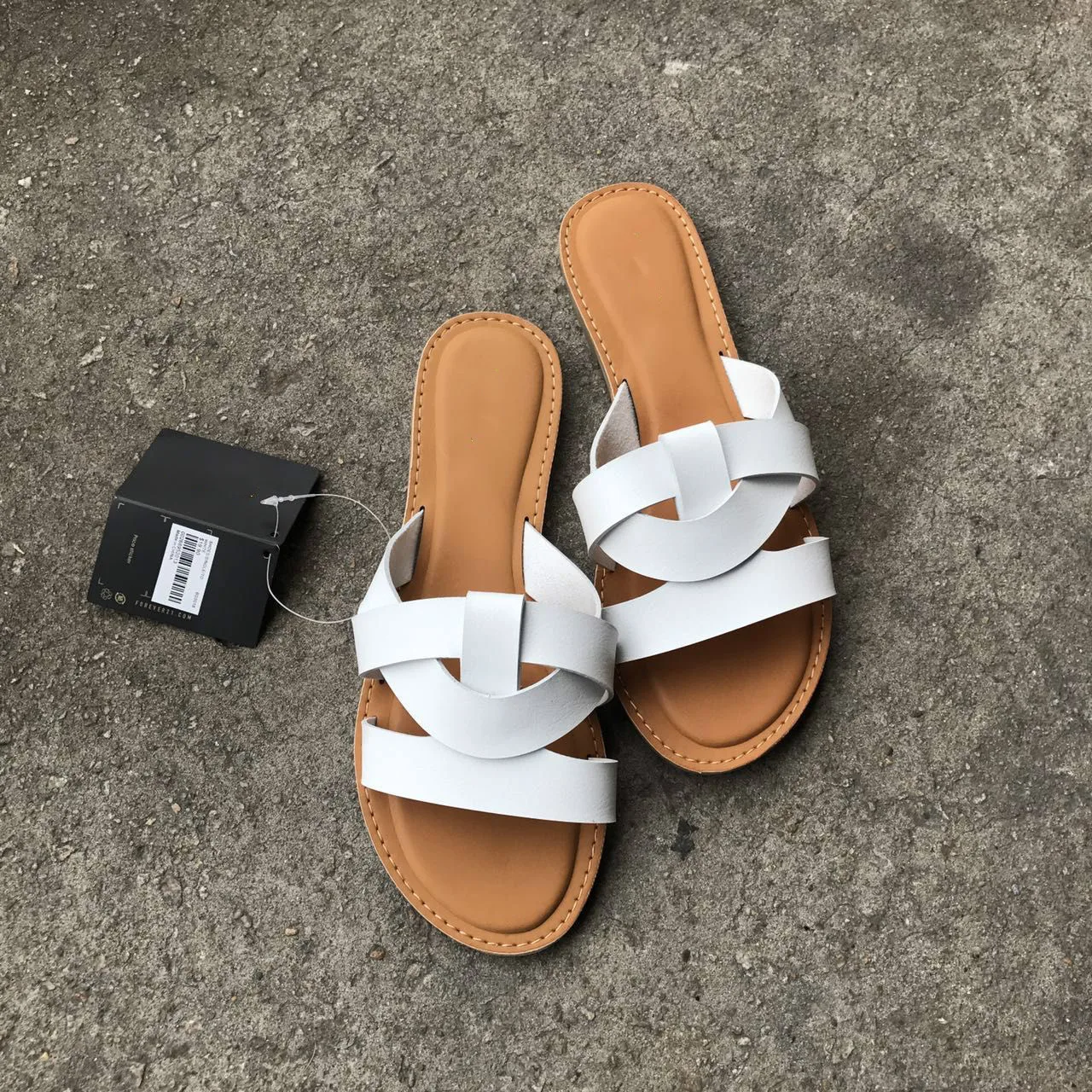 

Leather Surround Flat with Open Toe Casual Slides Non-slip Women's Slippers Outside 2019 Summer Beach Slippers Women Cool Shoes