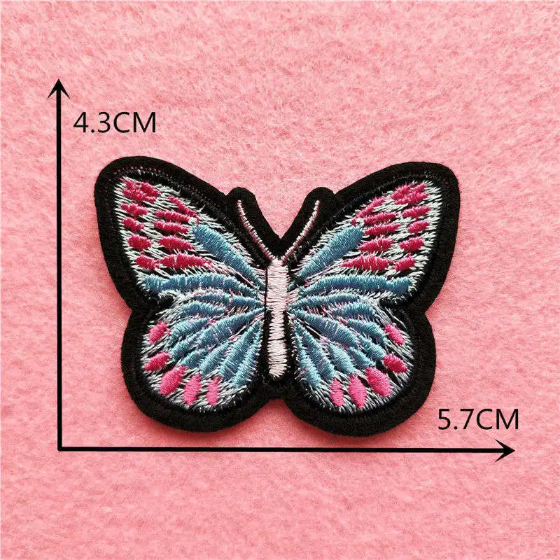 new arrive Sewing cartoon Animals cat dog butterfly patches iron on clothing Embroidery Fabric Badges Stickers DIY accessory