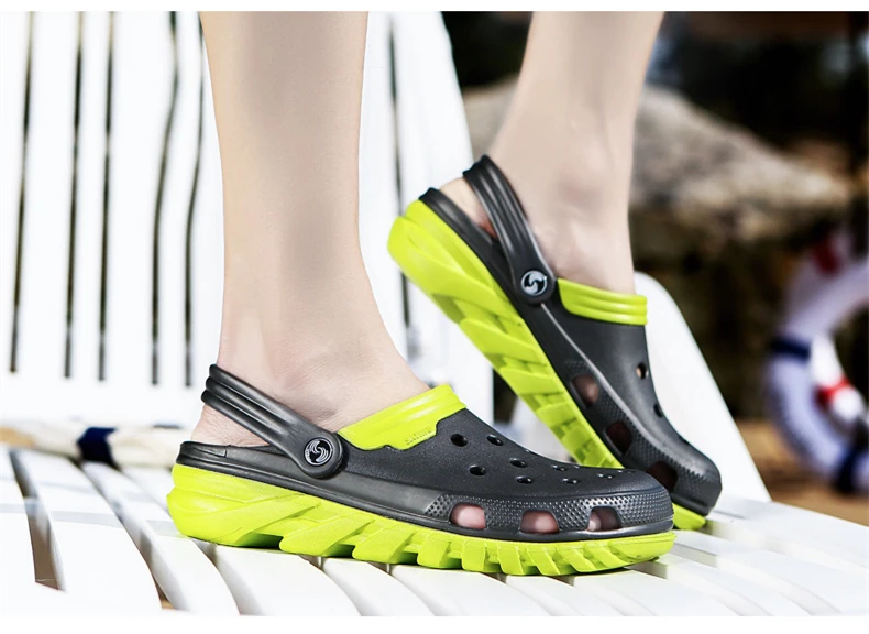 Brand Big Size 38-46 High Quality Croc Men Casual Aqua Clogs 2018 Male Band Sandals Summer Black Beach Swimming Shoes (10)