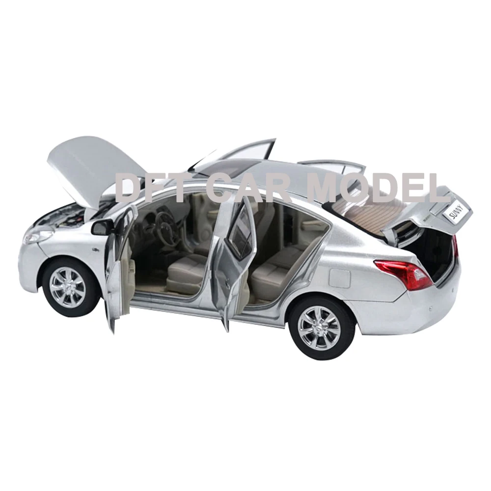 Литой под давлением масштаб 1:18 Sunny/Versa автомобиль литой модельный автомобиль игрушка в коробке для подарка/коллекции/детей/украшения