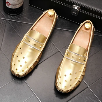

men's leisure comfortable wedding banquet wear soft patent leather rivet shoes slip on lazy driving oxford shoe man flats loafer