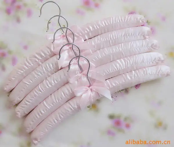 santin-padded-hangers (24)