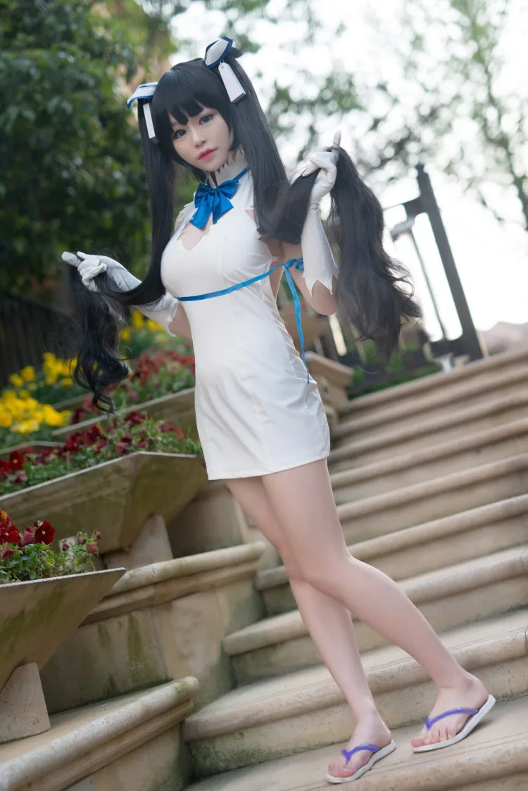 Watch him lick my dick Is it wrong to pick up girls in a dungeon cosplay