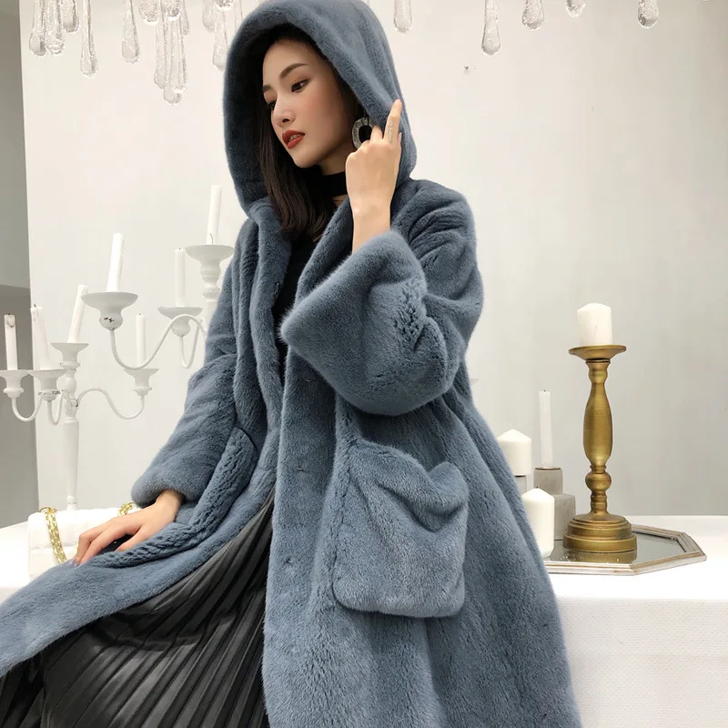 

New winter imported velvet mink fur coat, mink fur coat, female fur pants