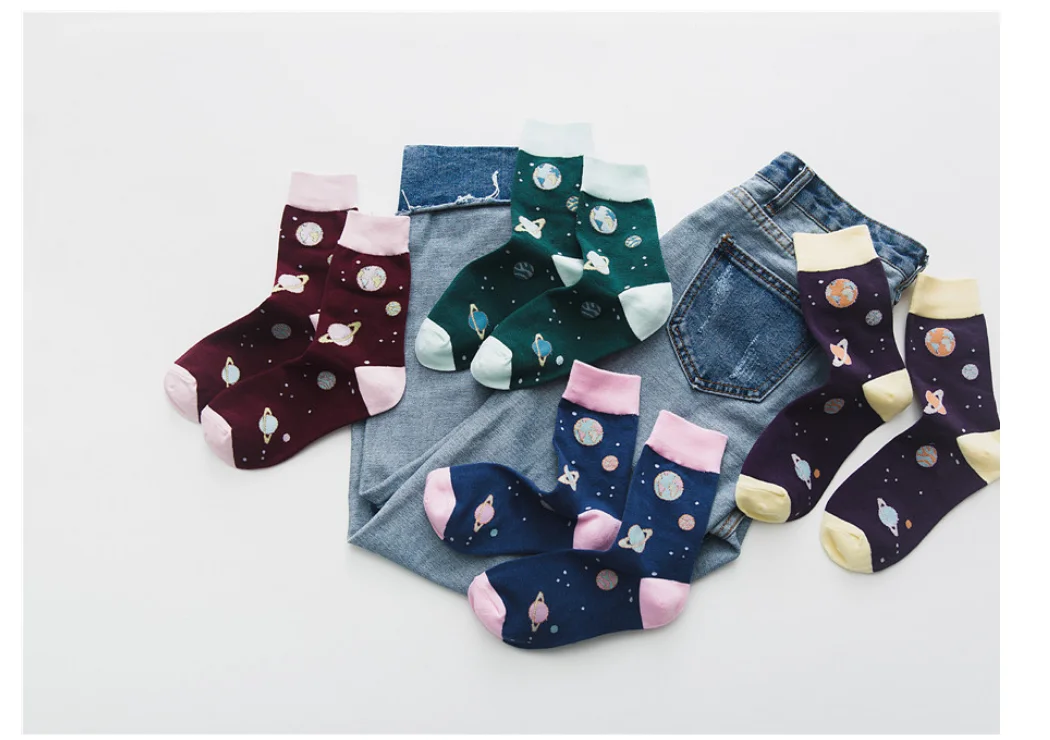 

1 pair New Cute Space Planet Starry sky Harajuku Novelty Soft Warm Tube Socks Jacquard Creative Cartoon Patterned Art Socks