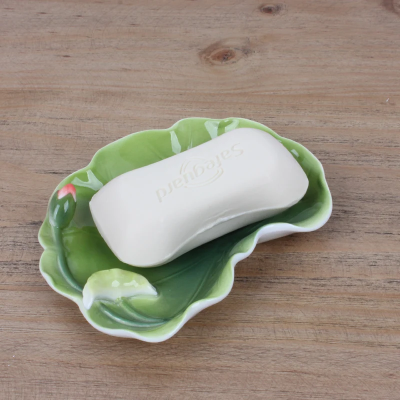 

Cute retro small lotus leaf ceramic soap creative shell dish hand color blue and white bathroom dish LO1019414