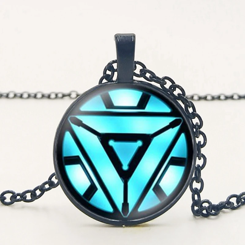 

2019 / New Iron Man Curved Pendant Necklace Glass Convex Fashion Charm 3 Color Necklace Men and Women Jewelry
