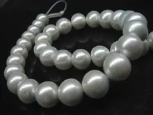 Outstanding Luster Natural Grey White AA 15mm Round Nuclear Pearls 8400