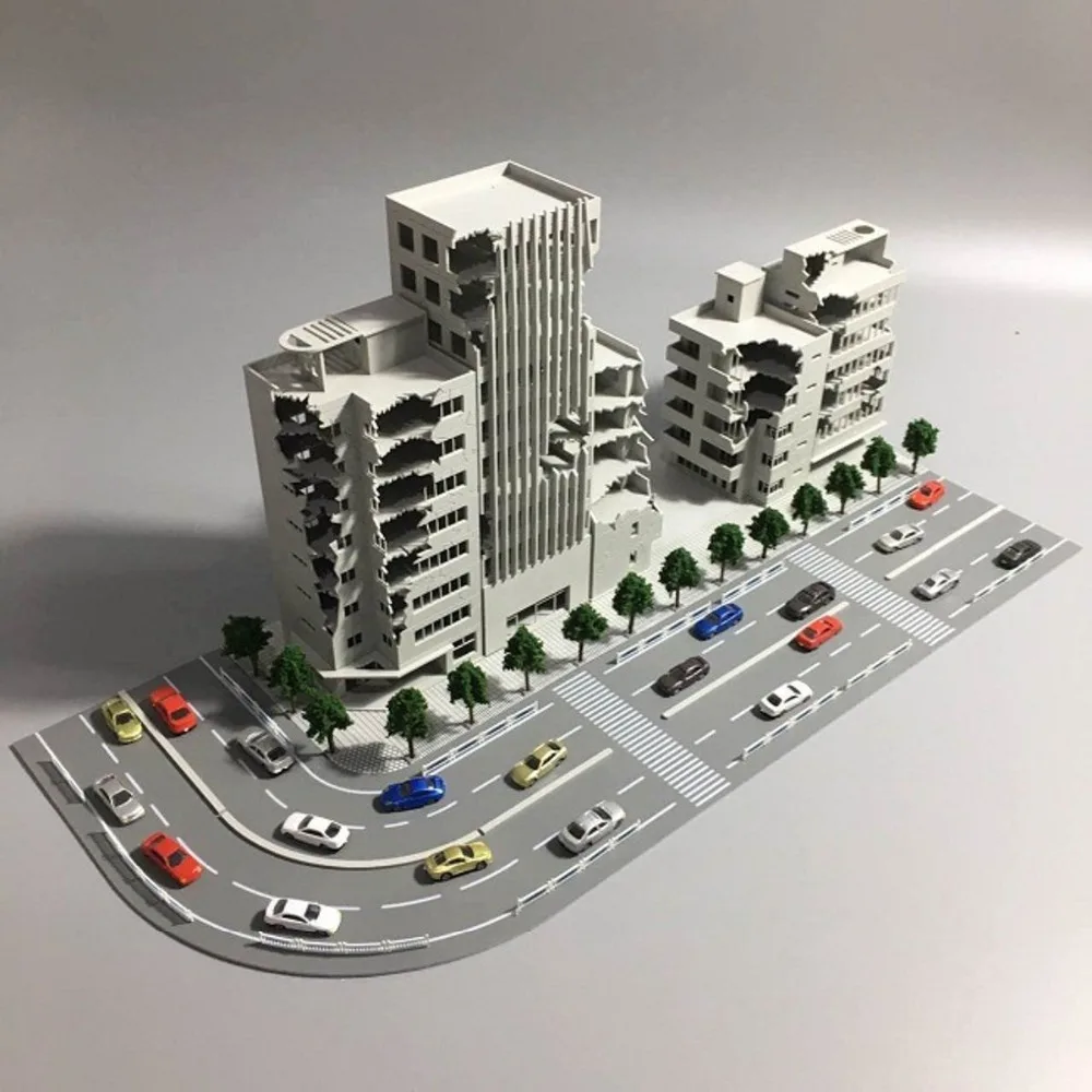 

1/144 N Scale Ruined Building Model Set Battle Damaged Building Outland Models Included Car Tree Fence Street Road Base
