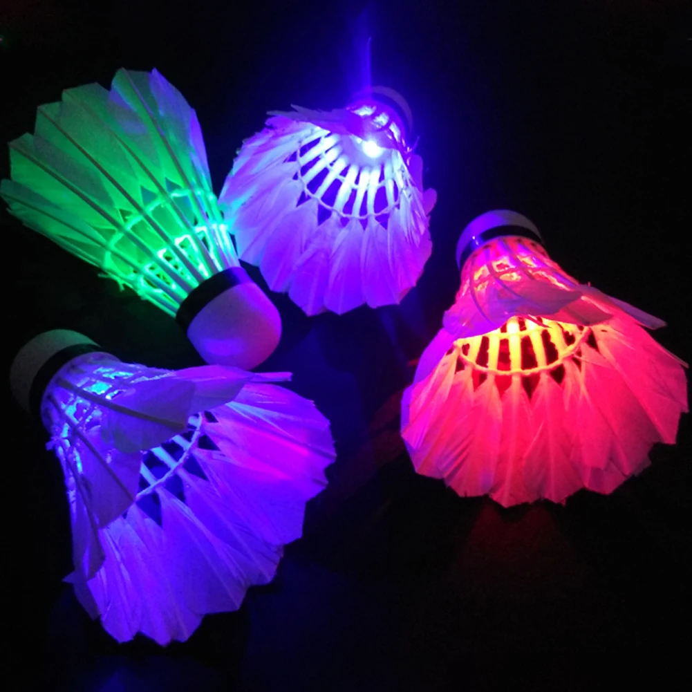1 шт. светодиодный Волан для бадминтона с перьями, светящиеся в темноте, для активного отдыха, спортивные световые шары, аксессуары, Красочные