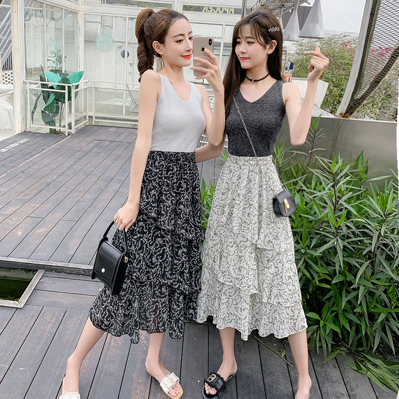 

Irregular Cake Skirt 2019 Spring and Summer New Korean Version High waist Elastic waist ins Super Sparkling Half-length Skirt