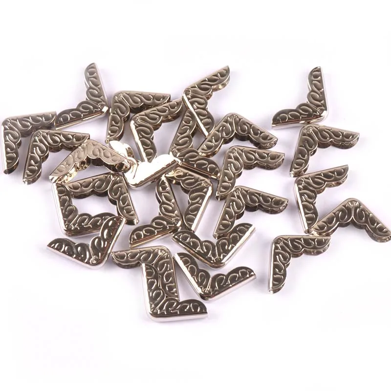 

50pcs 16x16x4mm Crafts Scrapbooking Accessories Silver Metal Corners For Books Corner Protector Photo Albums Menus Decor CP0713x