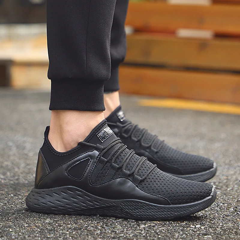 

Men Shoes Summer Autumn Ait Mesh Flyknit Sports Shoes Black Gray Lace Up Men Sneakers Breathable Tenis Masculino Adulto 39-44