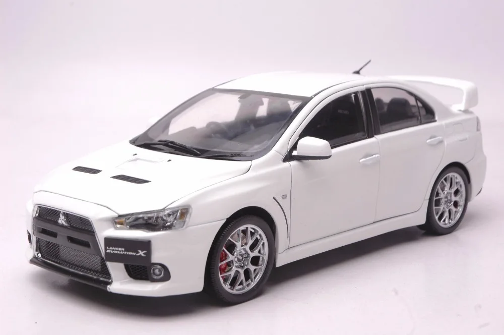 1:18 литья под давлением модель для Mitsubishi Lancer Evo X 10 BBS колёса белый сплав игрушечный автомобиль миниатюрный коллекция подарки Эволюция