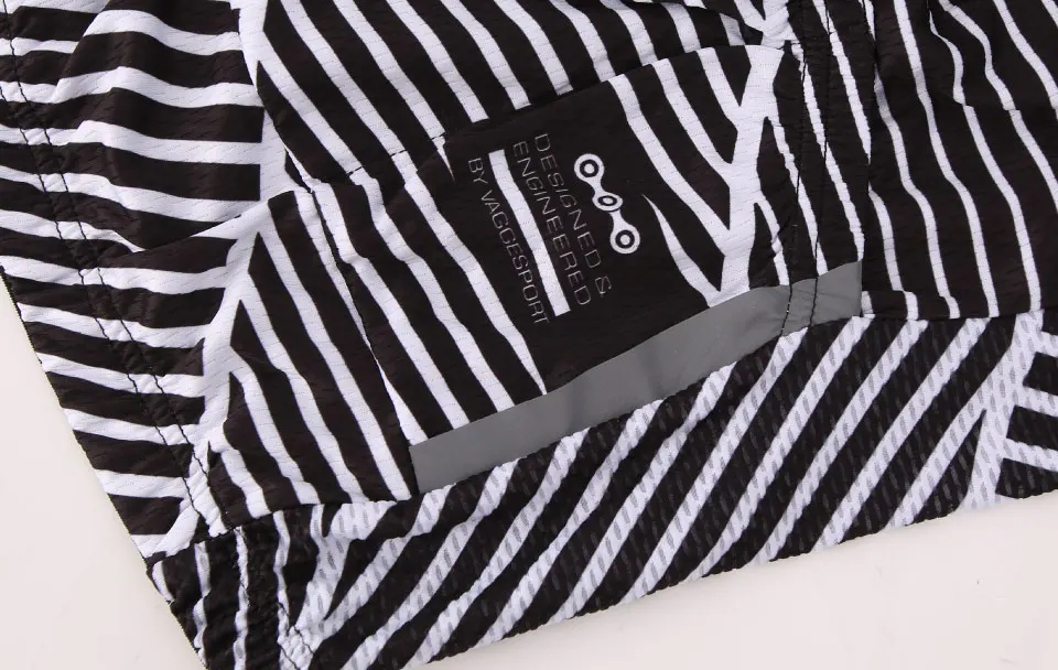 two-reflective-stripe-on-side-of-pocket