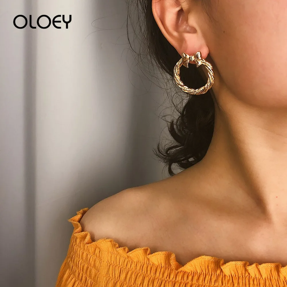 

OLOEY Bohemian Women Earrings Fashion Retro Geometric Round Earring Female Bow Hollow Thread Studing Earrings Jewelry Gifts