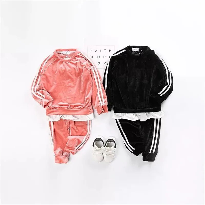 

2018 Children Girl Boy Gold Velvet Clothes Set Casual Sport Fake 2Pcs Long Sleeves T-shirt + Soild Pant Kids Clothing Sets