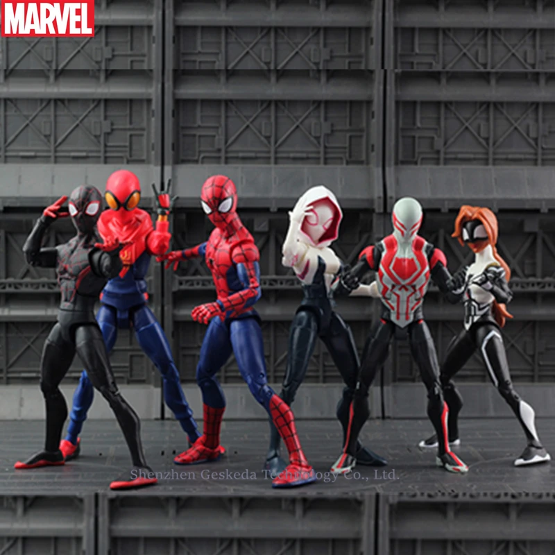 

Hasbro Marvel Parallel World Superhero Extraordinary Spiderman Spider Man Model Doll 7 Inch Super Handle