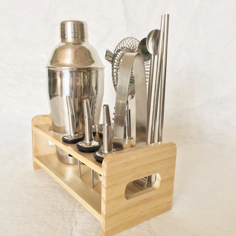bar tools bartender