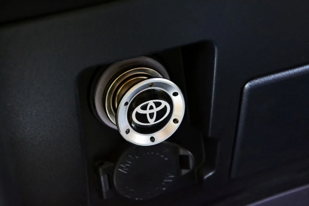 Nrz серебро Алюминий машинная Зажигалка для сигарет для Toyota Corolla Yaris VIOS MR2 SUPRA LEXUS IS300