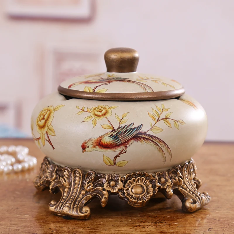 

American country ceramic ashtray ashtray resin base large living room became the office decoration style